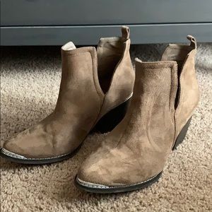Taupe suede booties